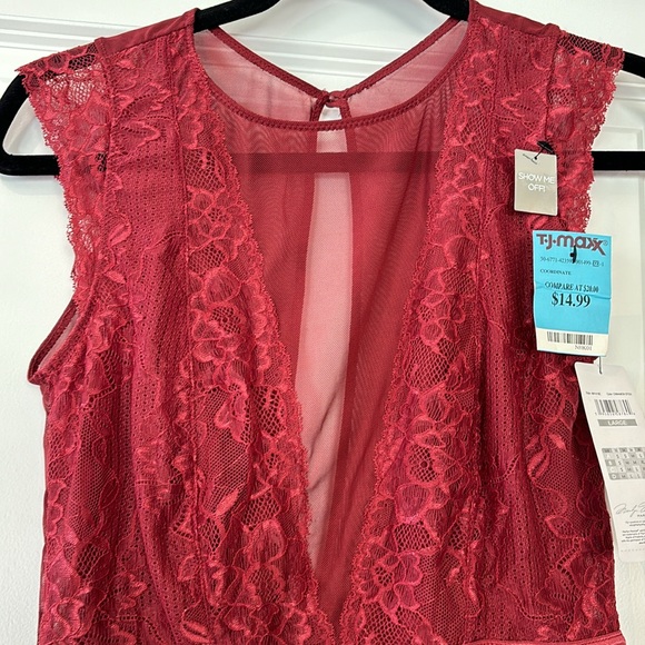 Lace bodysuit - Picture 3 of 5